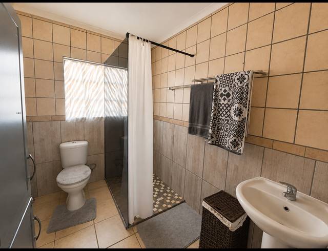 3 BEDROOM HOUSE FOR SALE IN RIVERSDALE
